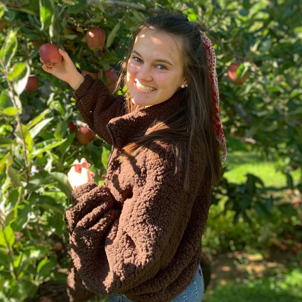 Meet your Posher, Emily
